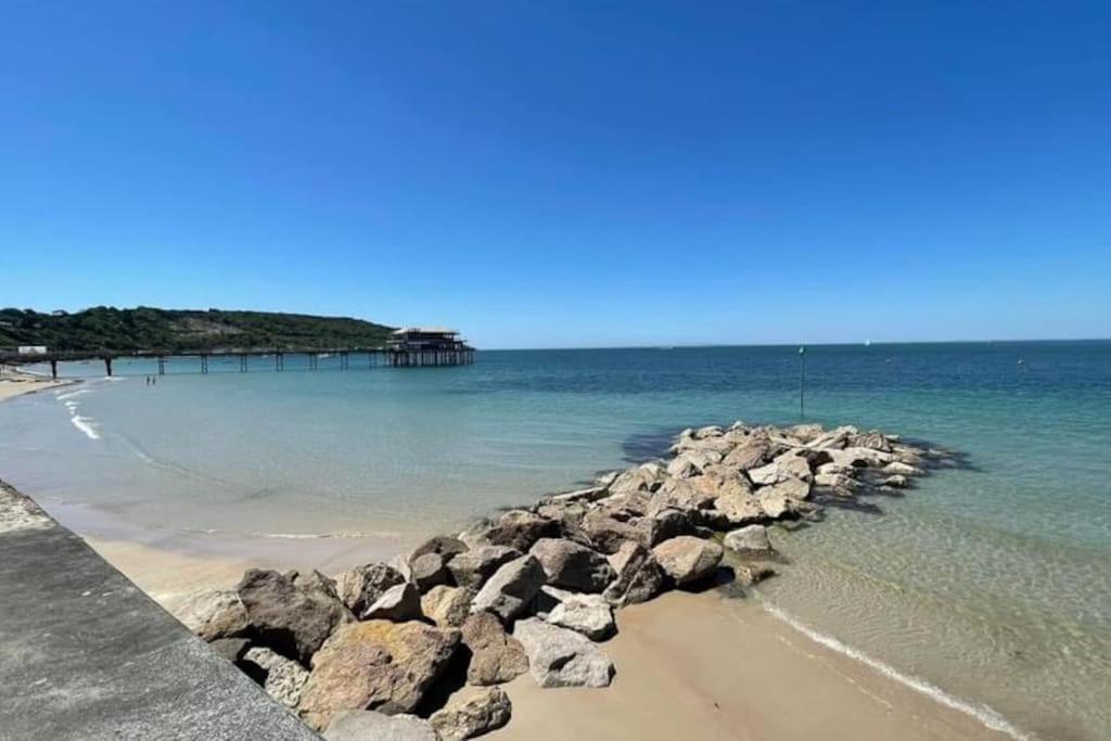 Honey Holiday home Totland (Isle Of Wight)