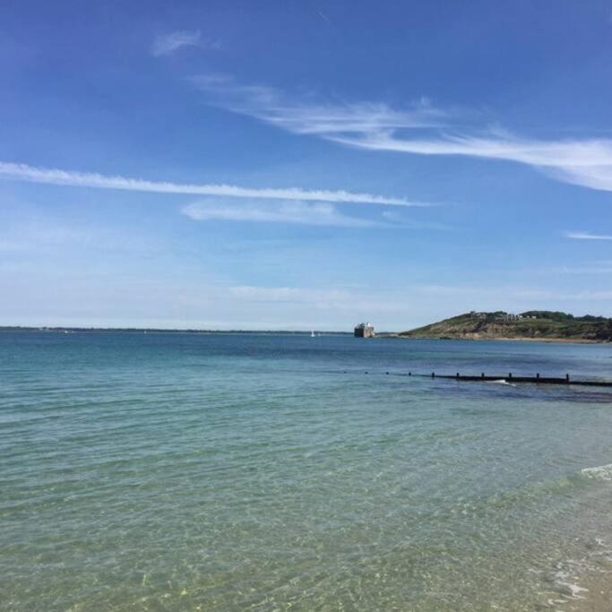 Дом отдыха Honey Totland (Isle Of Wight)